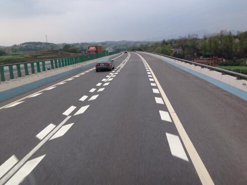 西安道路劃線(xiàn)施工