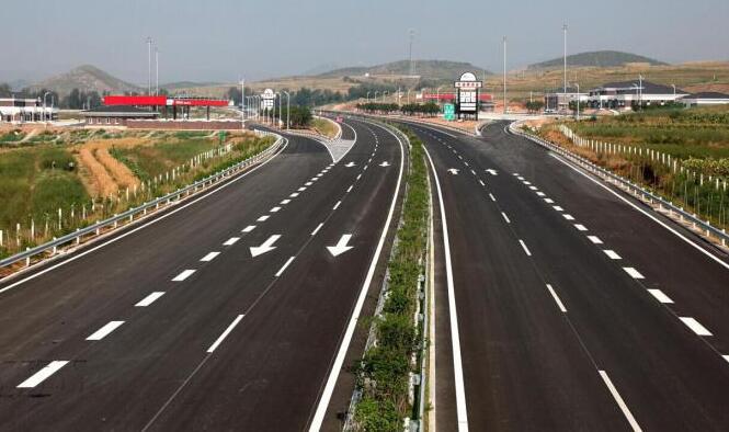 西安道路劃線(xiàn)效果圖